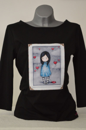 Černé tričko, romantické zátiší