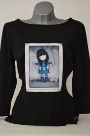 Černé tričko, romantické zátiší