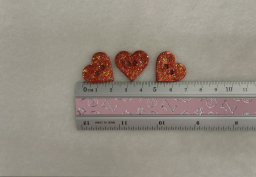 Červené srdce s velkými třpytky